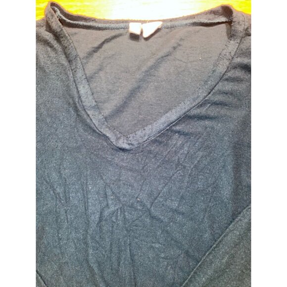 Dark Green Long Sleeve V-Neck Top Lightweight & Soft - Picture 2 of 4